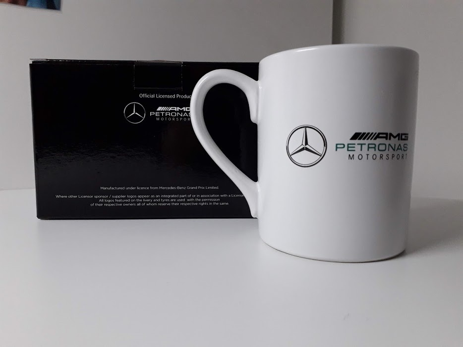 Hrníček Mercedes AMG Petronas F1
