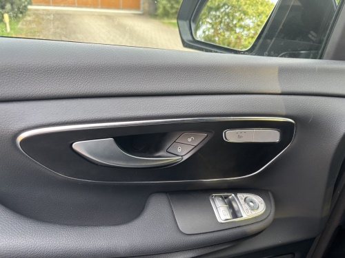 Mercedes V 250 d, AMG paket