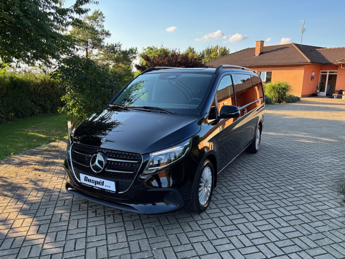 Mercedes V 250d, Style L